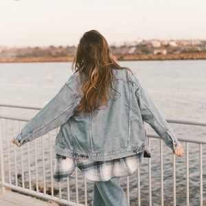 OVERSIZED ANTHROPOLOGIE JEAN JACKET